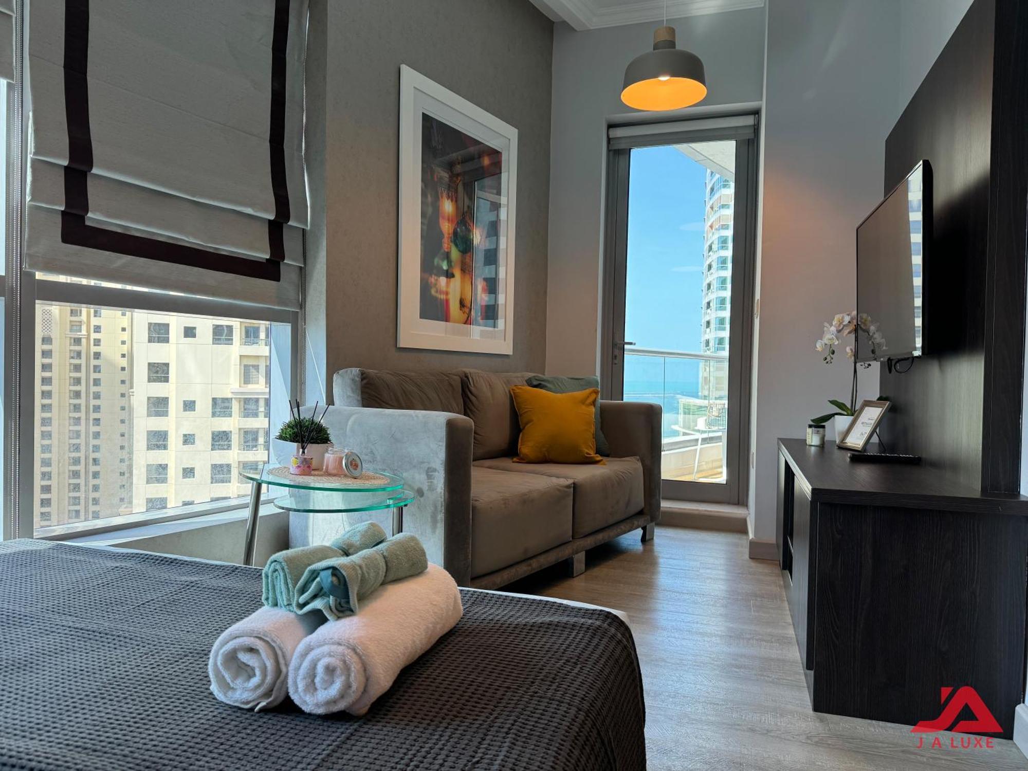 Cozy Marina & Sea View Apt In Bay Central Tower Dubai Marina With Modern Gym & Pool, Steps To Beach & Metro Exteriér fotografie