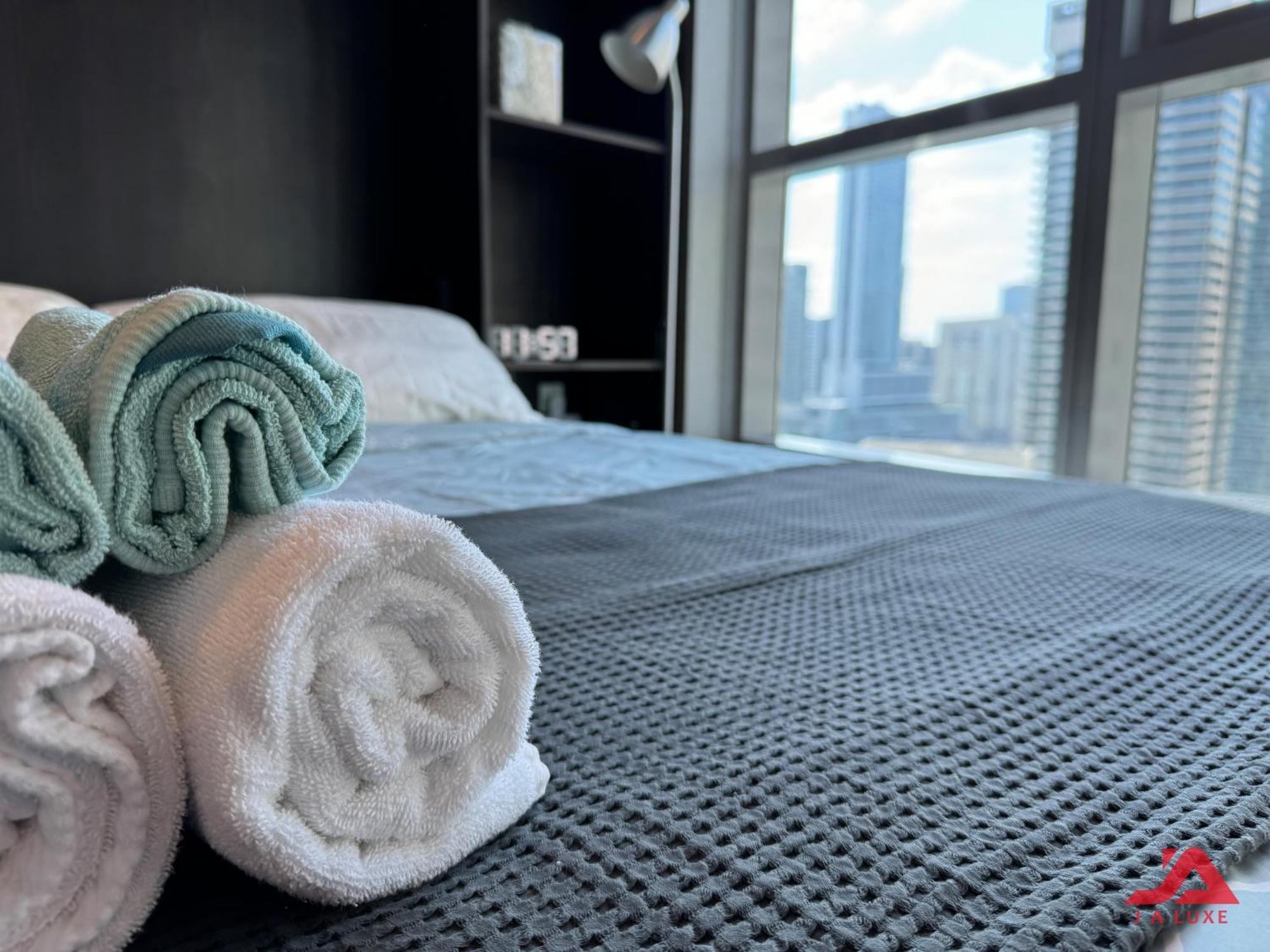 Cozy Marina & Sea View Apt In Bay Central Tower Dubai Marina With Modern Gym & Pool, Steps To Beach & Metro Exteriér fotografie